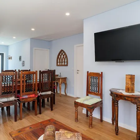 Holiday home Porto Nova Vivenda Em Lever